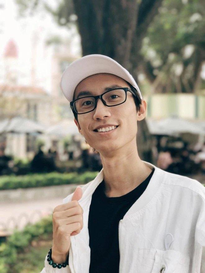 Lynk Lee tự cosplay thời chưa chuyển giới nhưng vòng 1 căng đét-4