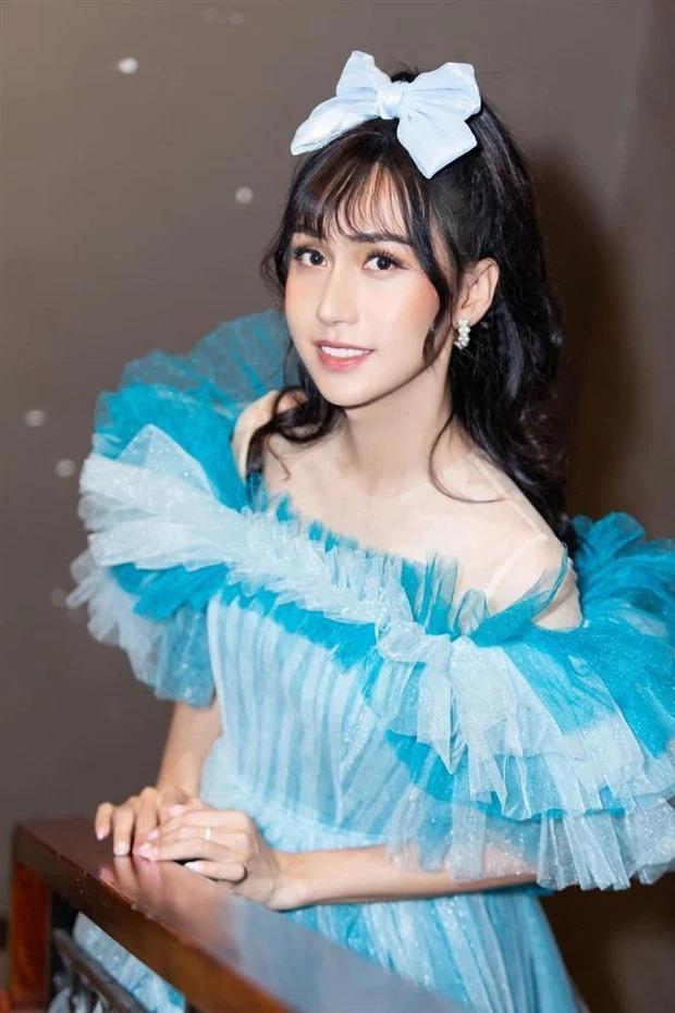 Lynk Lee tự cosplay thời chưa chuyển giới nhưng vòng 1 căng đét-6