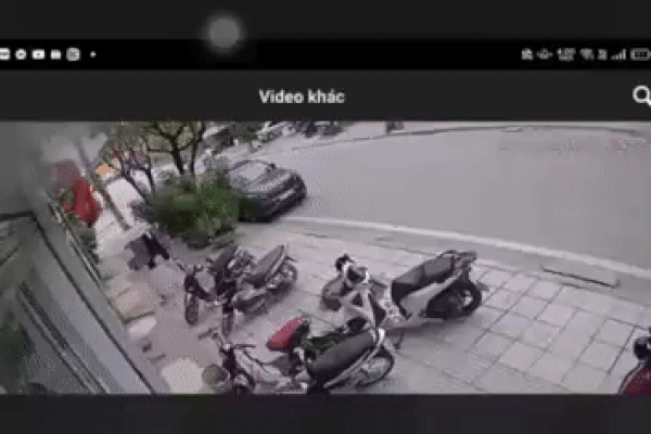 Góc quay khác 'bóc' cảnh Mercedes tông chết người ở Quảng Ninh lao vun vút?