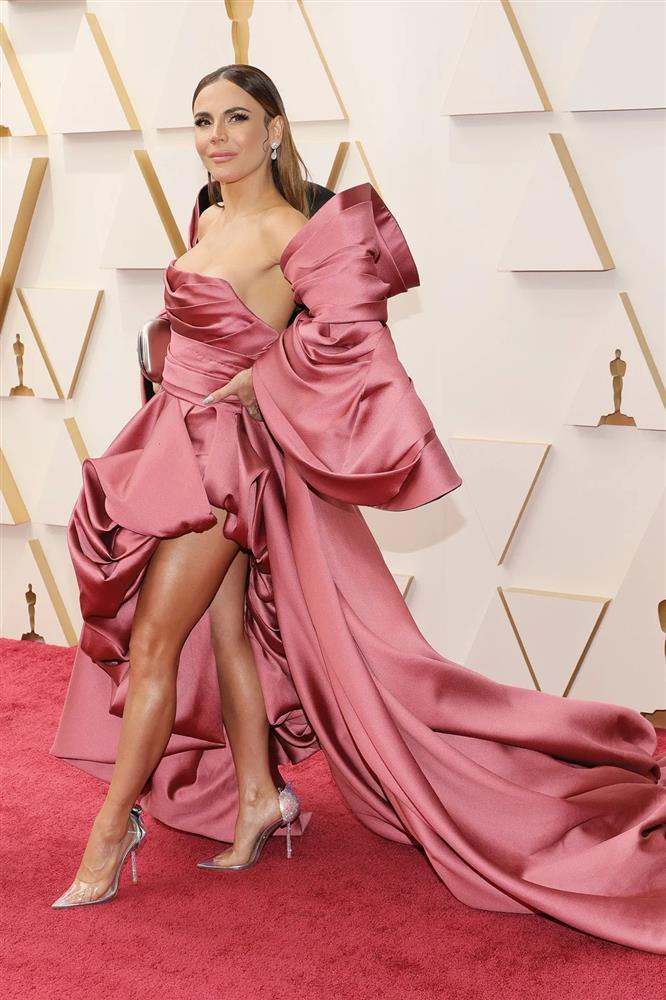 Fashion disaster at Oscars 2022-8