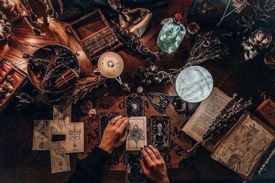 Bói bài Tarot thứ 5 ngày 31/3/2022: Cần tập trung cao độ