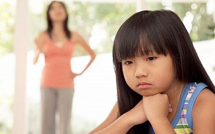 Mẹ đau đầu khi con bỗng trở nên trái tính trái nết-1