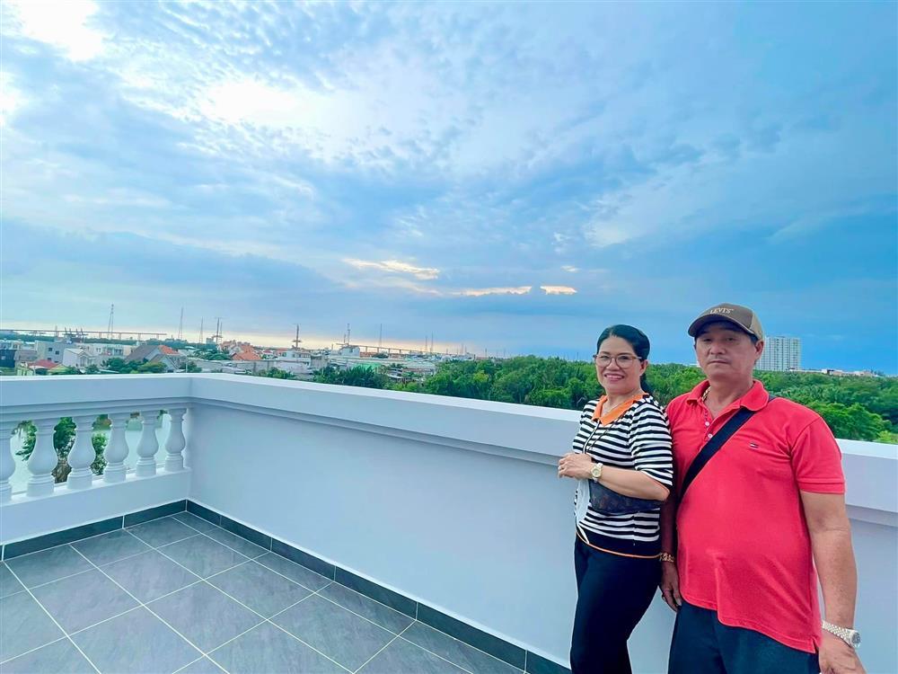 Tặng bố mẹ biệt thự 300m2, Đoàn Di Băng show nội thất đắt đỏ-5