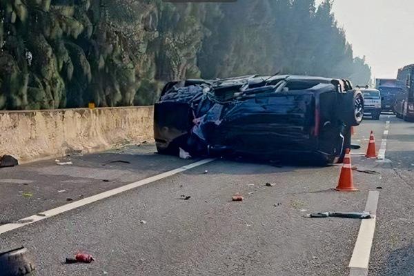 Đưa thi thể Phó Chủ tịch UBND Lê Hòa Bình từ Long An về TPHCM-7