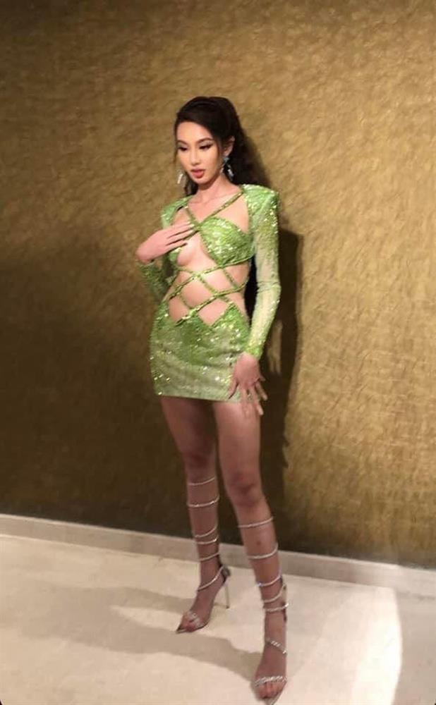 Thùy Tiên diện đầm dự đoán như đòn bánh tét: Kết quả ra sao?-1