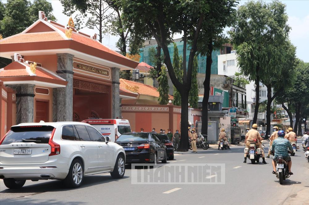 Đưa thi thể Phó Chủ tịch UBND Lê Hòa Bình từ Long An về TPHCM-4