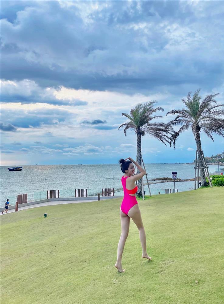 Body sexy tình tin đồn chồng cũ Lệ Quyên hóa ra photoshop ảo lòi-2