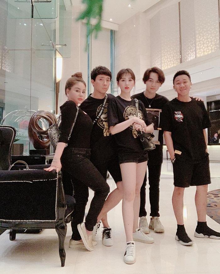 Hương Giang, Hari Won mặc gì khi vi vu Thái Lan?-4