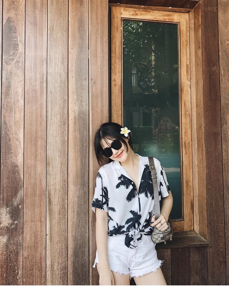 Hương Giang, Hari Won mặc gì khi vi vu Thái Lan?-9