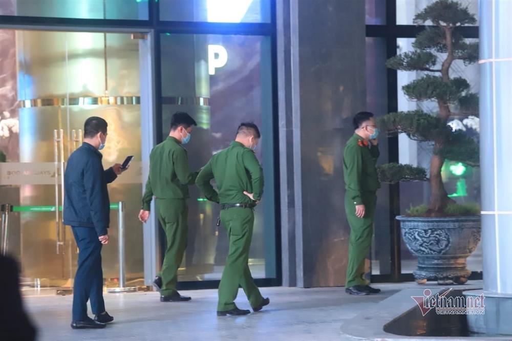 Đang khám xét chỗ ở, nơi làm việc của Chủ tịch FLC Trịnh Văn Quyết-8