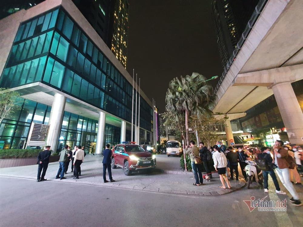 Đang khám xét chỗ ở, nơi làm việc của Chủ tịch FLC Trịnh Văn Quyết-10