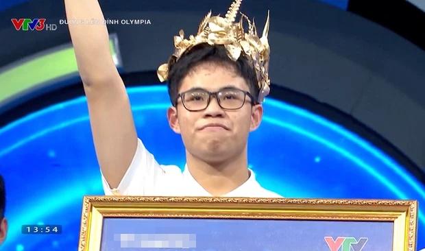 Thí sinh Olympia bước vào Chung kết năm: Nói gì khi bị chê mọt sách?-2