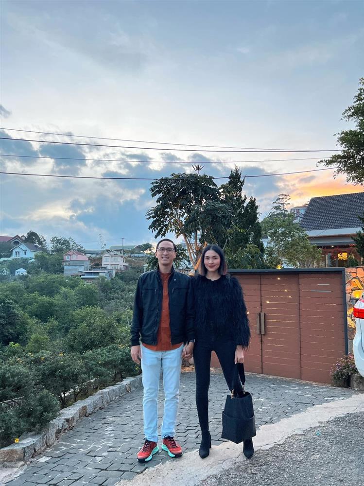 Tăng Thanh Hà mặc lại đồ cũ, mất điểm nhẹ vì đôi chân tong teo-1