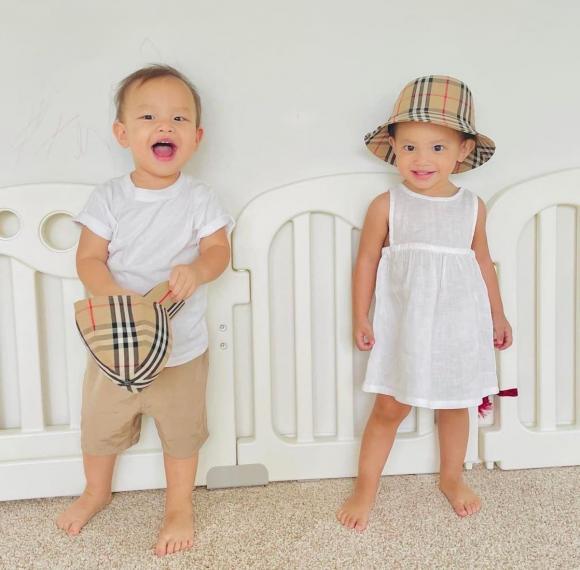 2 con Hà Hồ diện đồ đôi sặc mùi tiền cực yêu-7