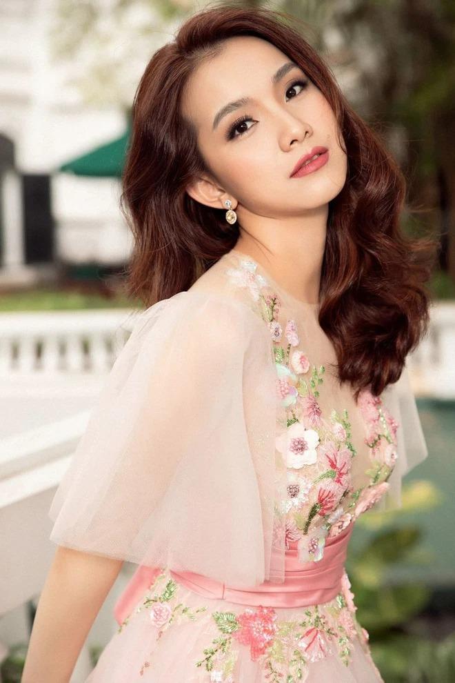 Diễm Hương xếp hạng Hoa hậu Hoàn vũ VN: Phạm Hương chỉ thứ 3-5