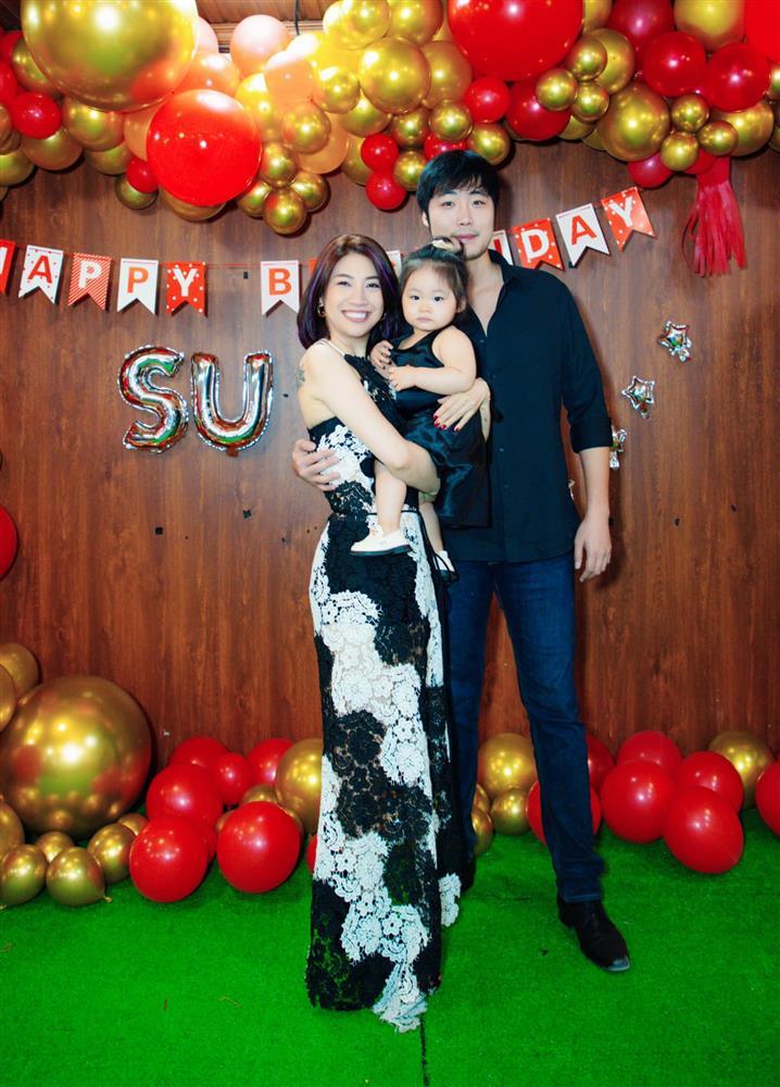 Bị chất vấn sống chung với chồng cũ, Pha Lê nói gì?-4