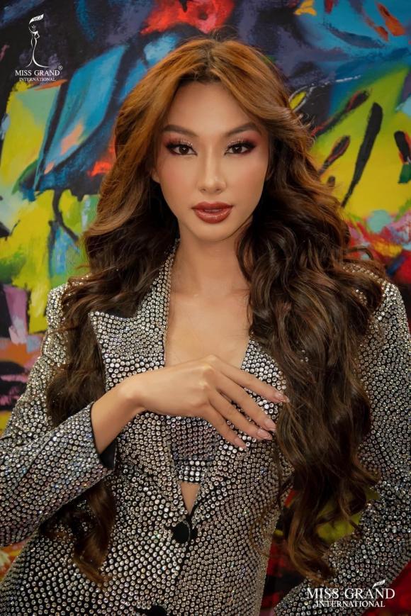 Hoa hậu Thùy Tiên hóa thân thành cô gái La tinh siêu quyến rũ-3