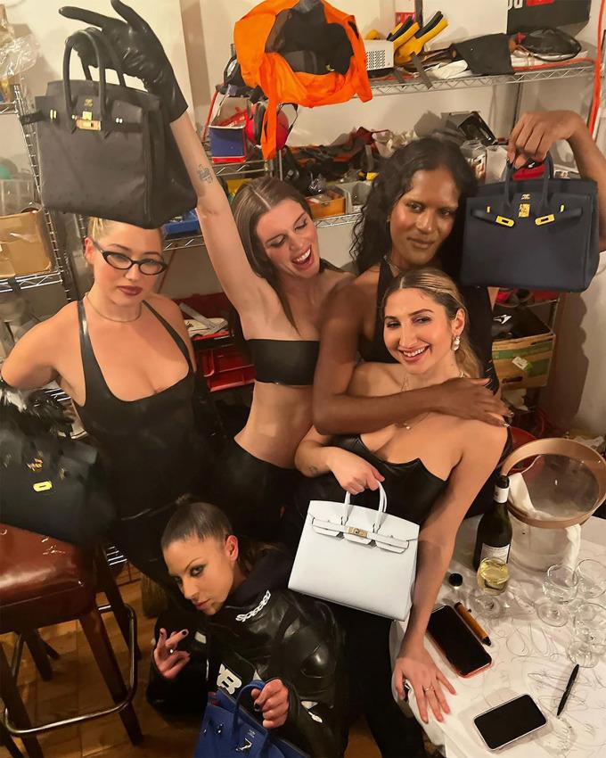 Kanye West tặng bạn gái túi Hermès bằng cả gia tài-3