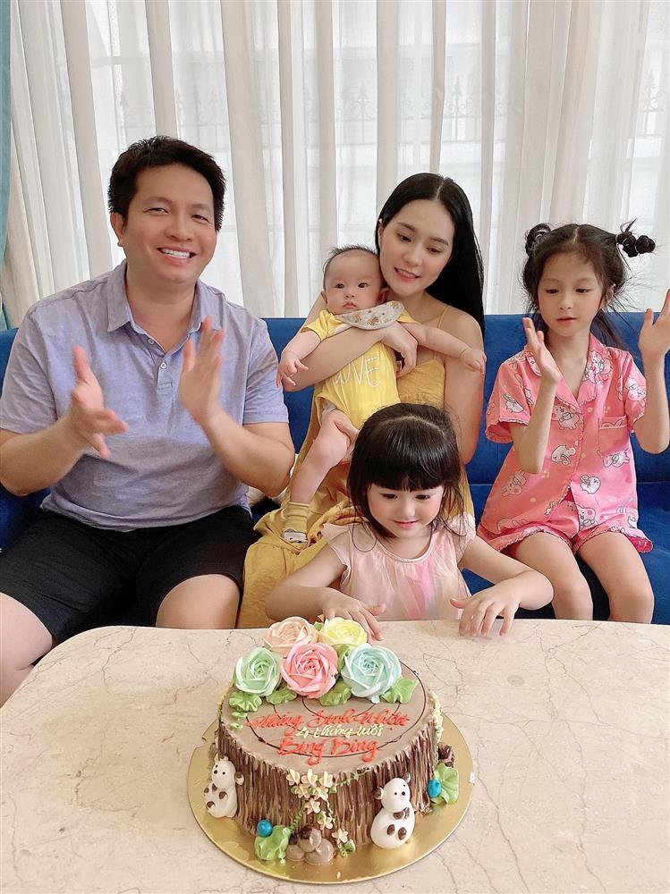 Vợ chồng đại gia quận 7 nổi giận khi con gái bị mắng hư hỏng-2