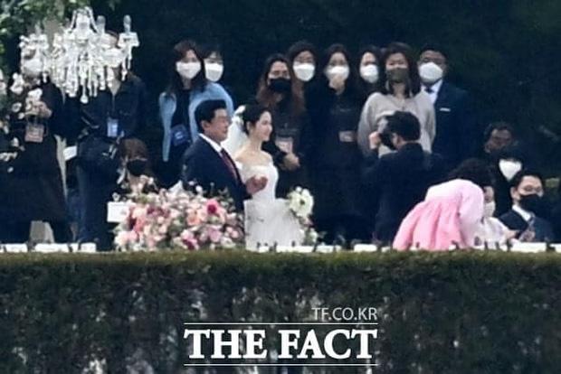How are the Vietnamese beauties when Hyun Bin's lover gets married?-2
