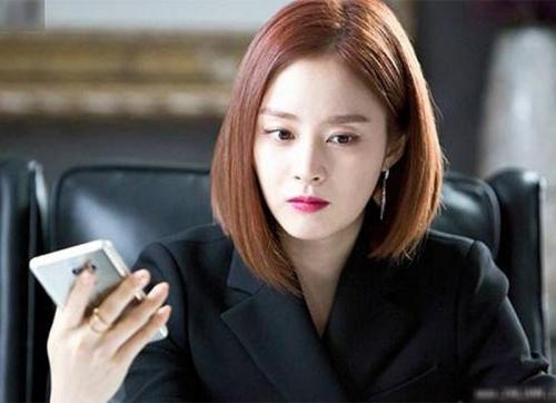 4 dấu hiệu giúp vợ bắt sống chồng ngoại tình qua điện thoại-2