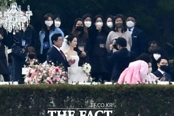 Lộ thực đơn đám cưới Hyun Bin: Sang nhưng mắc lỗi khó thương-4