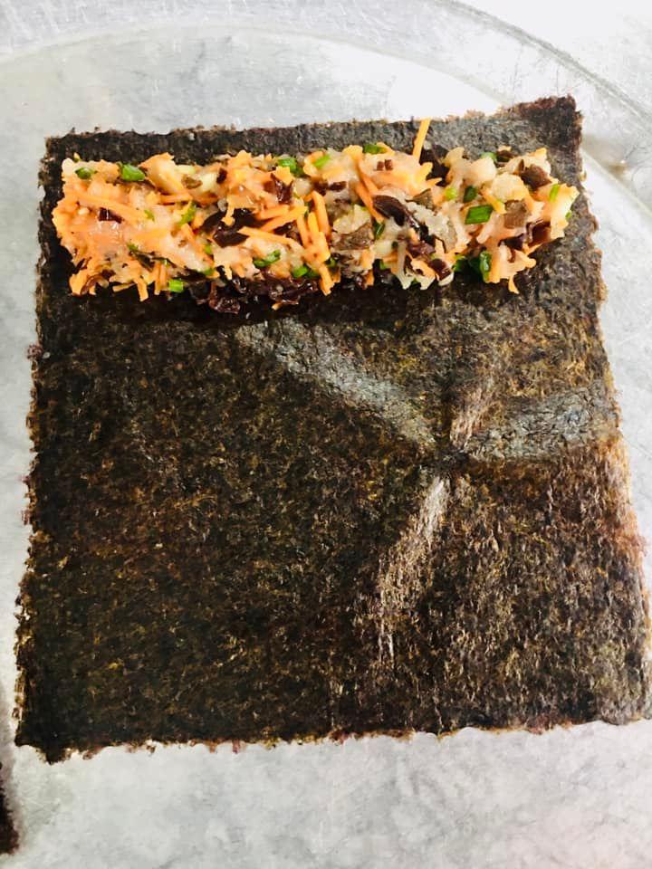 Cách làm ức gà cuộn rong biển bằng nồi chiên không dầu ăn là ghiền-4