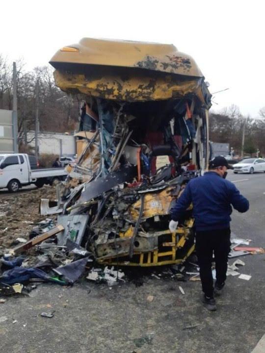 1 người chết, 10 người bị thương khi đoàn phim Hàn gặp tai nạn-2