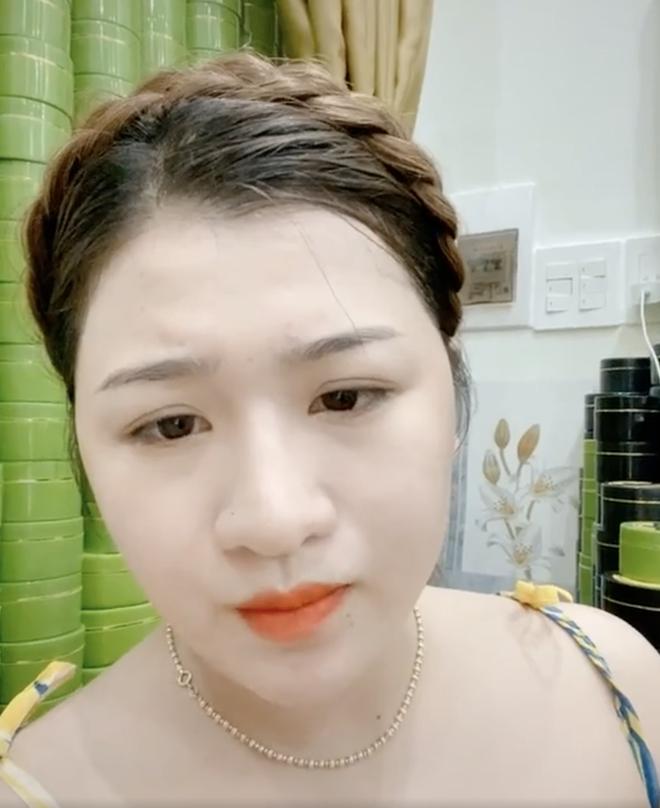 Bà xã Lộc Fuho từng khiến netizen tranh cãi không ngớt về loạt thị phi-7