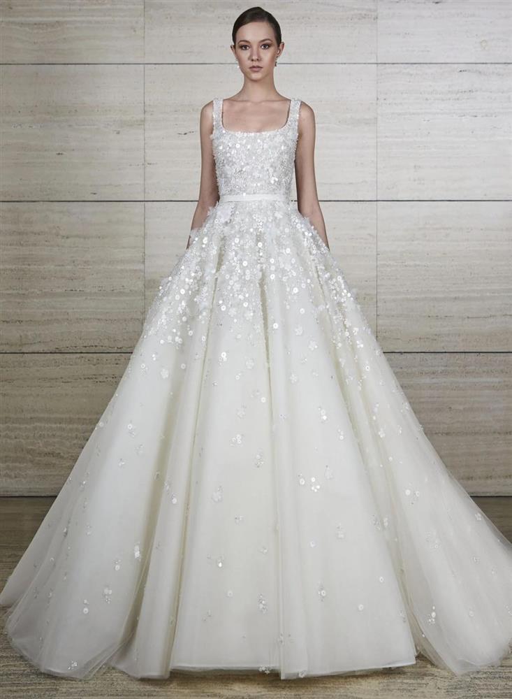 Ngắm trọn 6 bộ váy cưới bạc tỷ của cô dâu Son Ye Jin-4