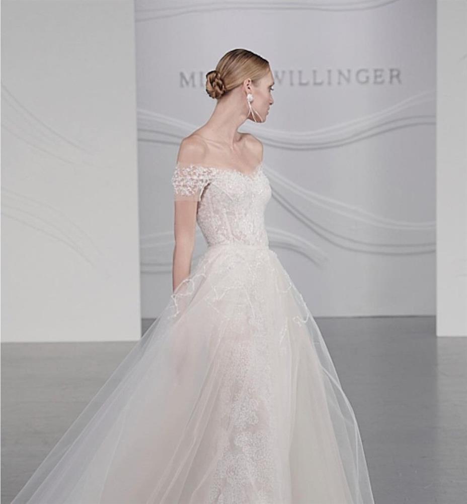 Ngắm trọn 6 bộ váy cưới bạc tỷ của cô dâu Son Ye Jin-9