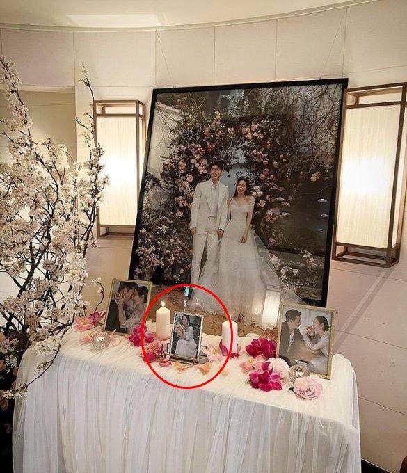 Ngắm trọn 6 bộ váy cưới bạc tỷ của cô dâu Son Ye Jin-11