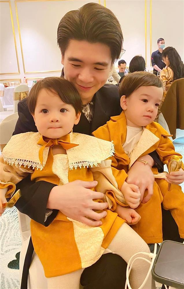 Young master Do Quang Vinh shows off a very good photo of his twin, accidentally revealing a billion-2 billion living space