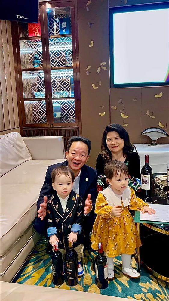Young master Do Quang Vinh shows a very good picture of his twin, accidentally revealing a billion-dollar living space-3