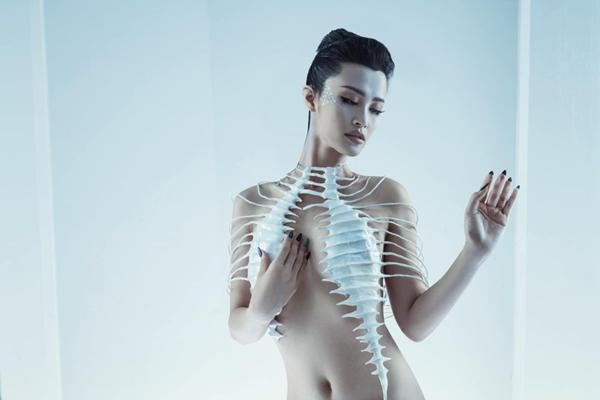 Đông Nhi quẩy trên sân khấu, Ông Cao Thắng có hành động ngọt xĩu thế này đây-9