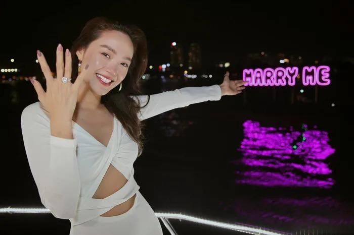 Minh Hằng khoe điểm chung hệt Son Ye Jin, gái sắp chống lầy là đây!-5