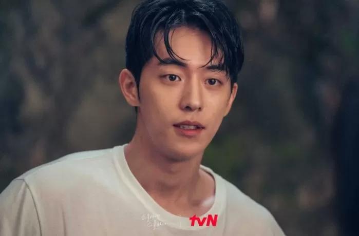 Nam Joo Hyuk được khen ngợi hết lời vì hành động tinh tế với Kim Tae Ri-5