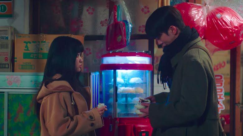 Nam Joo Hyuk được khen ngợi hết lời vì hành động tinh tế với Kim Tae Ri-6