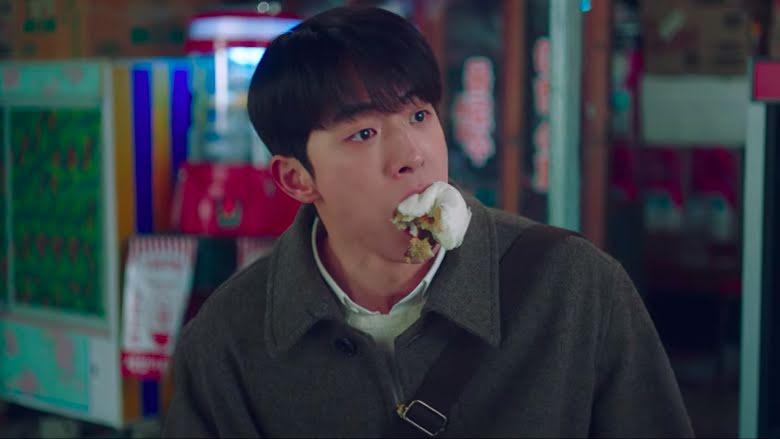 Nam Joo Hyuk được khen ngợi hết lời vì hành động tinh tế với Kim Tae Ri-8