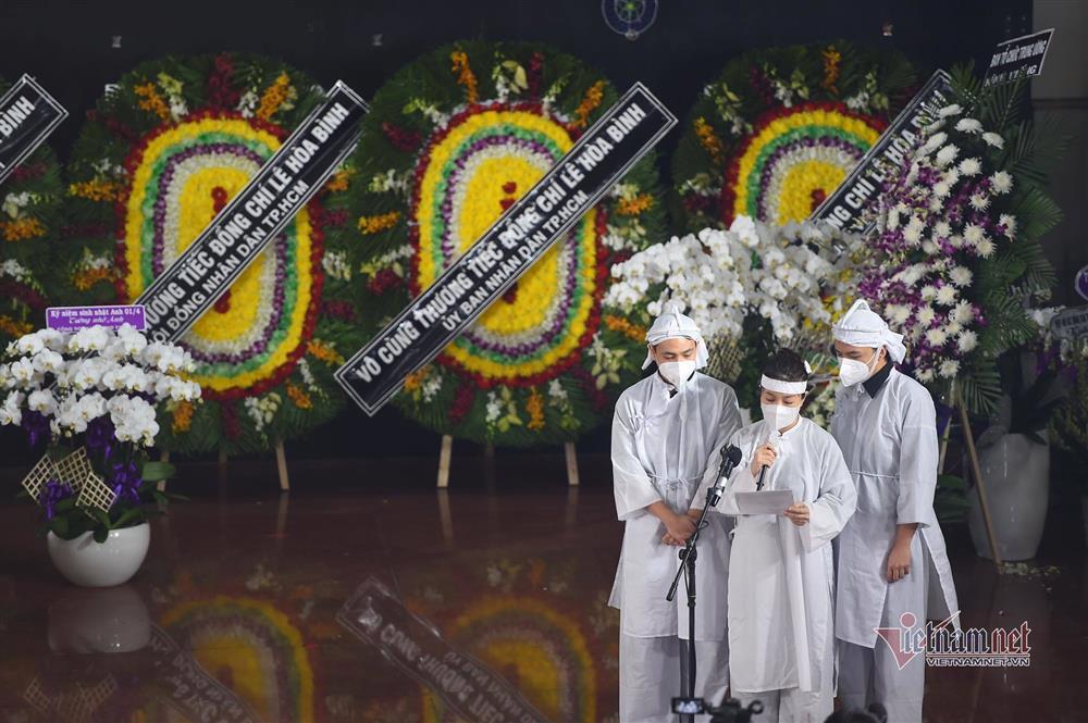 Lễ truy điệu, tiễn đưa Phó chủ tịch UBND TP.HCM Lê Hòa Bình về nơi an nghỉ-8