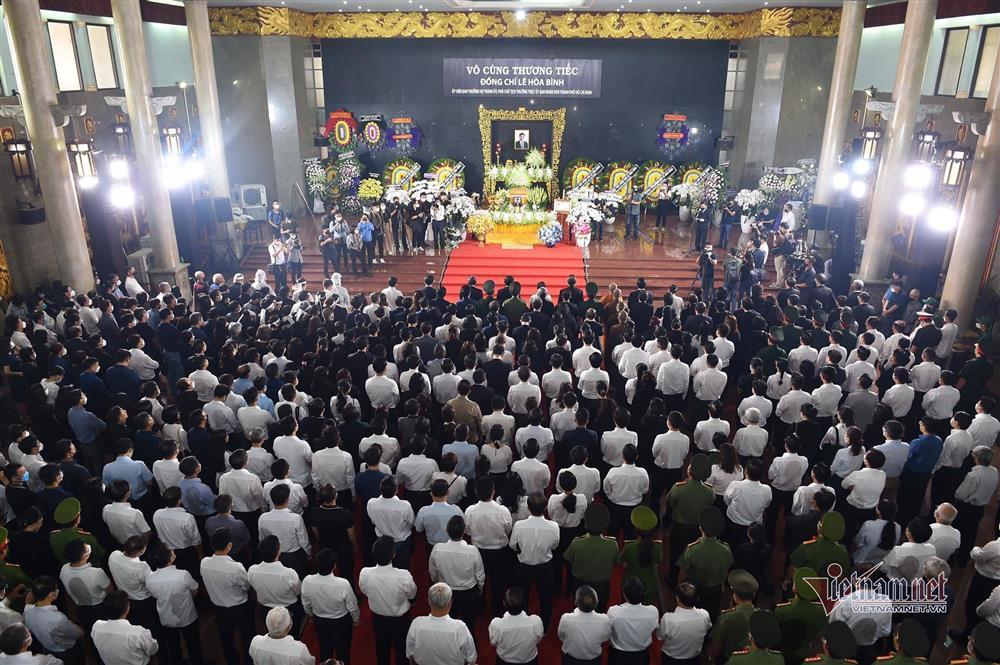 Lễ truy điệu, tiễn đưa Phó chủ tịch UBND TP.HCM Lê Hòa Bình về nơi an nghỉ-1