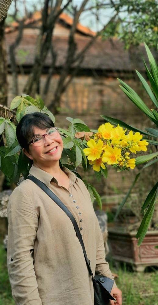 Ca sĩ Ánh Tuyết: Bỏ showbiz ở ẩn, tuổi già bệnh tật nhưng giàu có-10