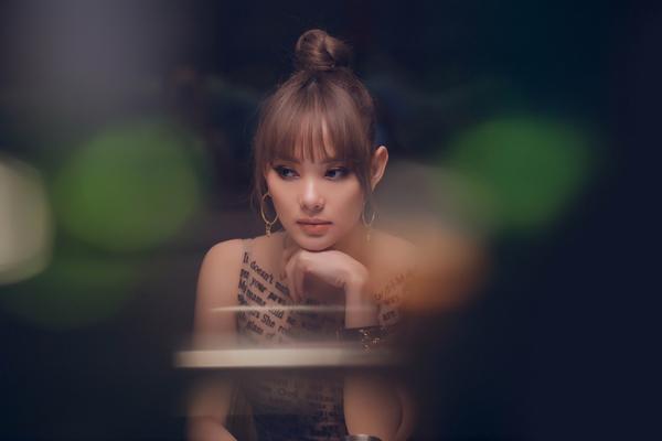 Mix đồ đi bar: Phương Oanh kín nhất, Quỳnh Nga hết nước chấm-2