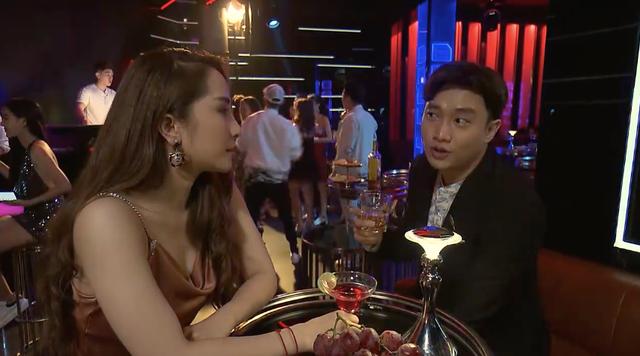 Mix đồ đi bar: Phương Oanh kín nhất, Quỳnh Nga hết nước chấm-10