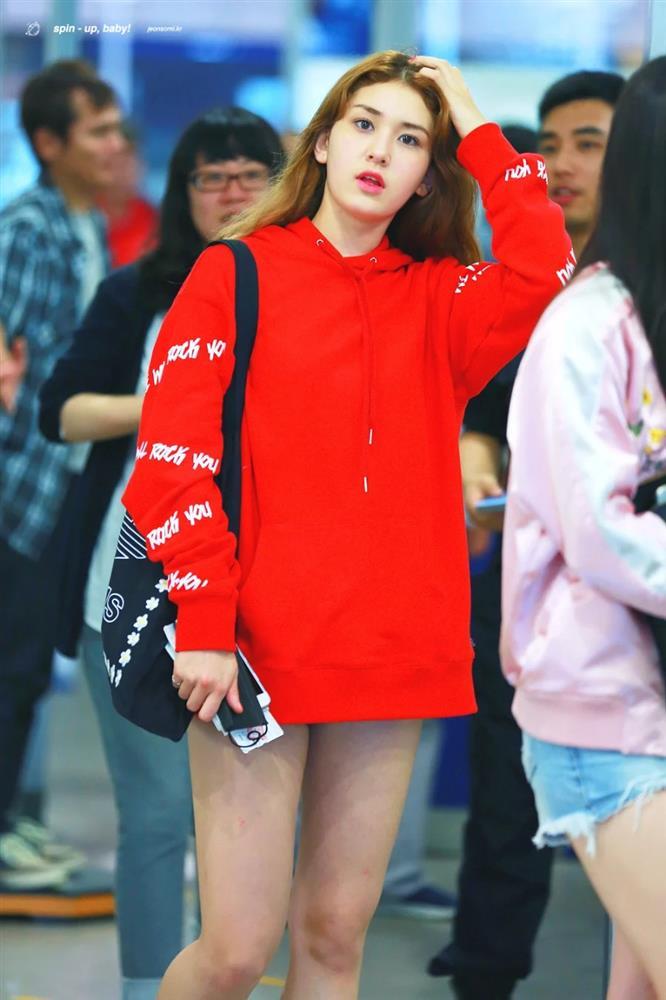 Bông hồng lai Somi: Từ cô nàng nhạt nhòa thành mỹ nhân sành điệu-2