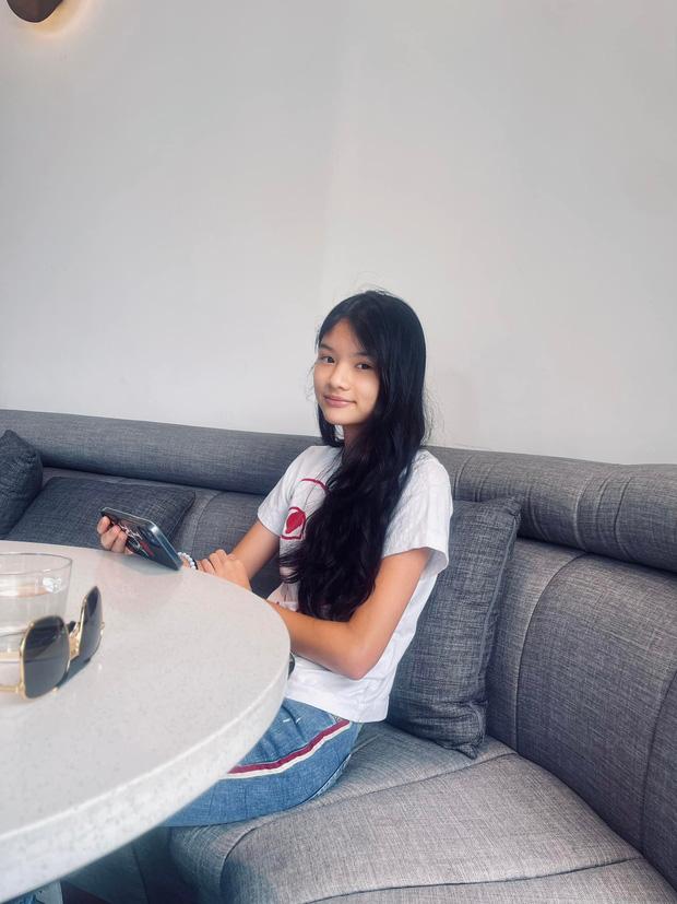 Con gái Trần Bảo Sơn gây choáng với nhan sắc 0% son phấn-2