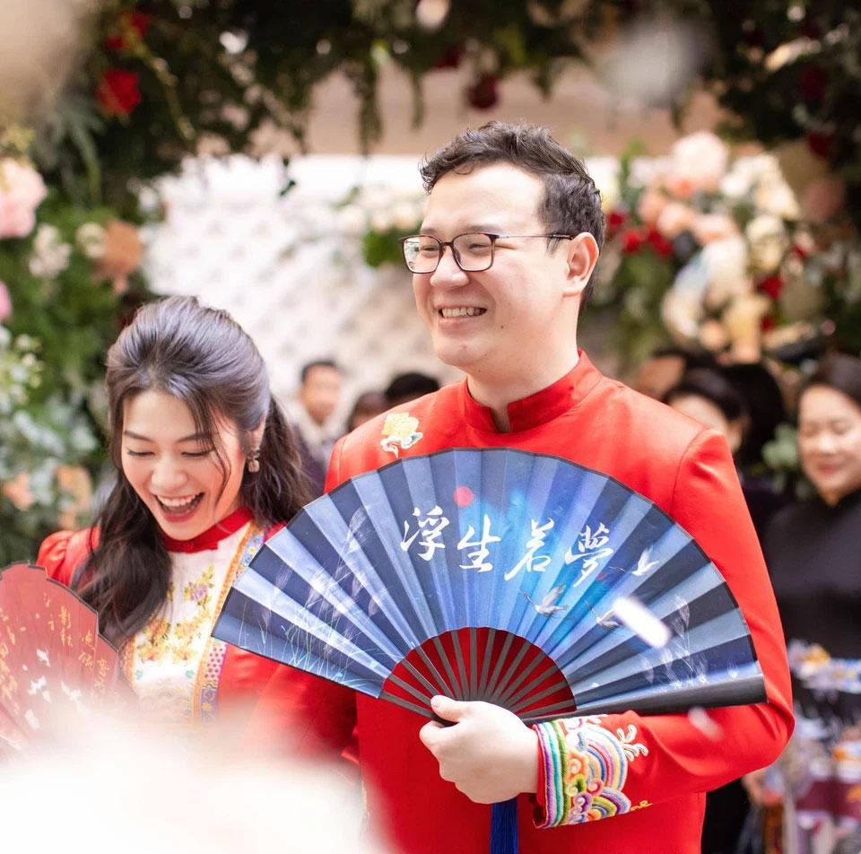 Em chồng rich kid Hoa hậu Thu Thảo lấy vợ, nhan sắc cô dâu gây sốt-4