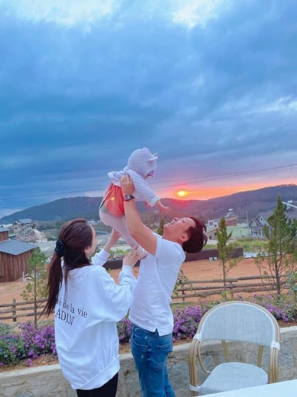 Trường Giang tiết lộ cách dạy con gái khi còn trong bụng mẹ-1