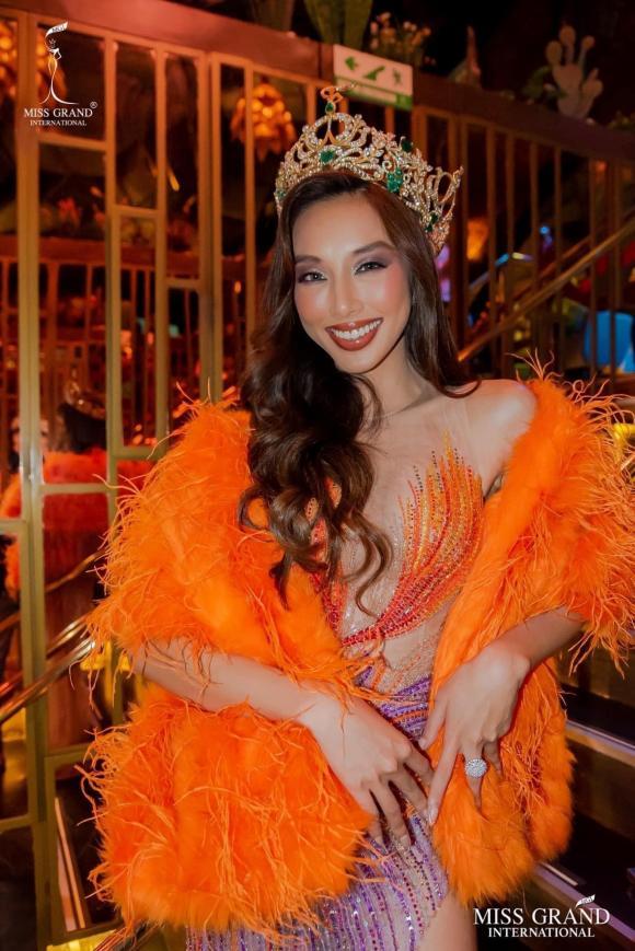 Hoa hậu Thùy Tiên và 7749 lần make-up thảm họa, già chát-7