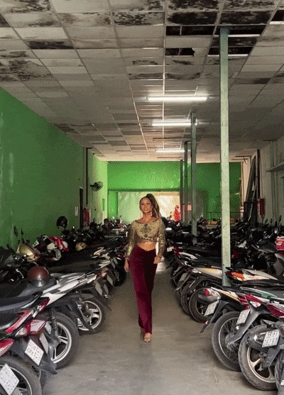 HHen Niê nhận điểm trừ khi mặc lại opening dress huyền thoại-3